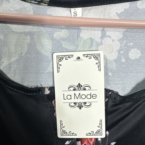 La Mode Black Floral Sleeveless Top Size Small - Picture 3 of 14